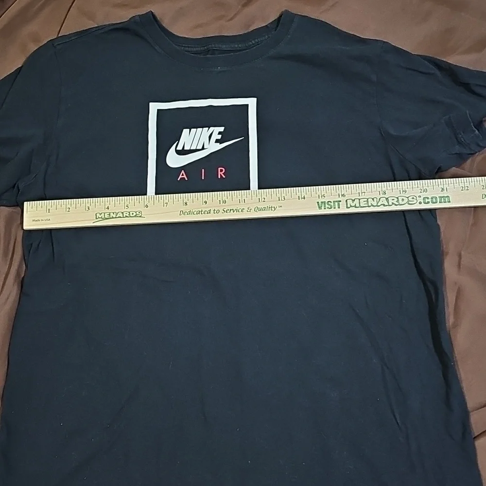 Nike Air Black The Nike Tee Short Sleeve Cotton Logo T-shirt Size L